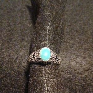 Silver Heart Desogned Ring with Turquoise Stone Size 8
